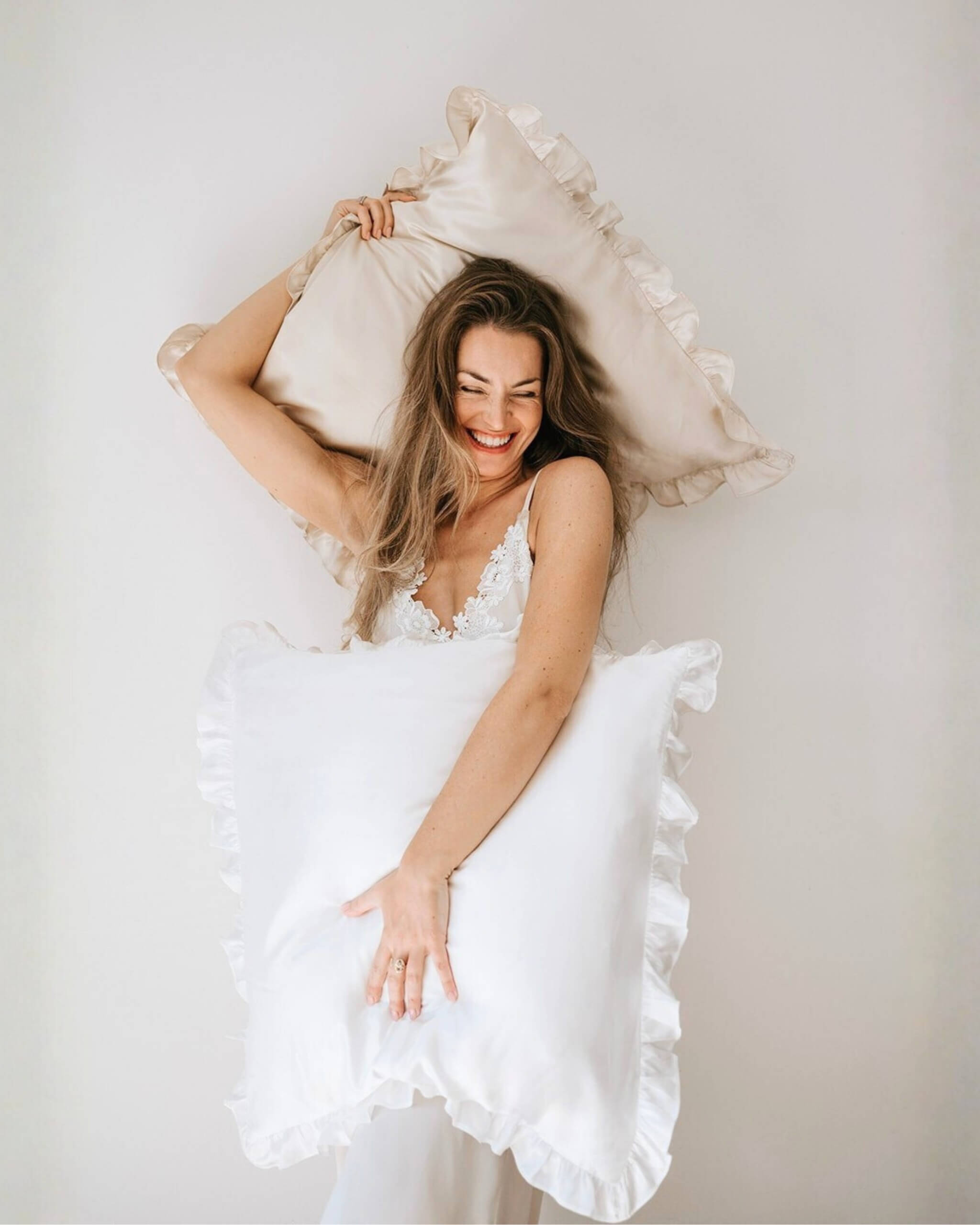 Eksklusivt silkepudebetræk i 100 % silke - hudvenlig og hårvenlig luksus